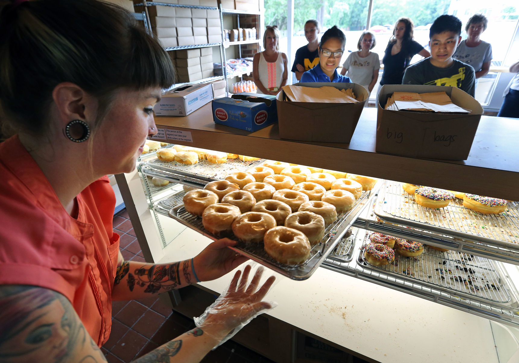 20150618_BIZ_DONUT_KM1
